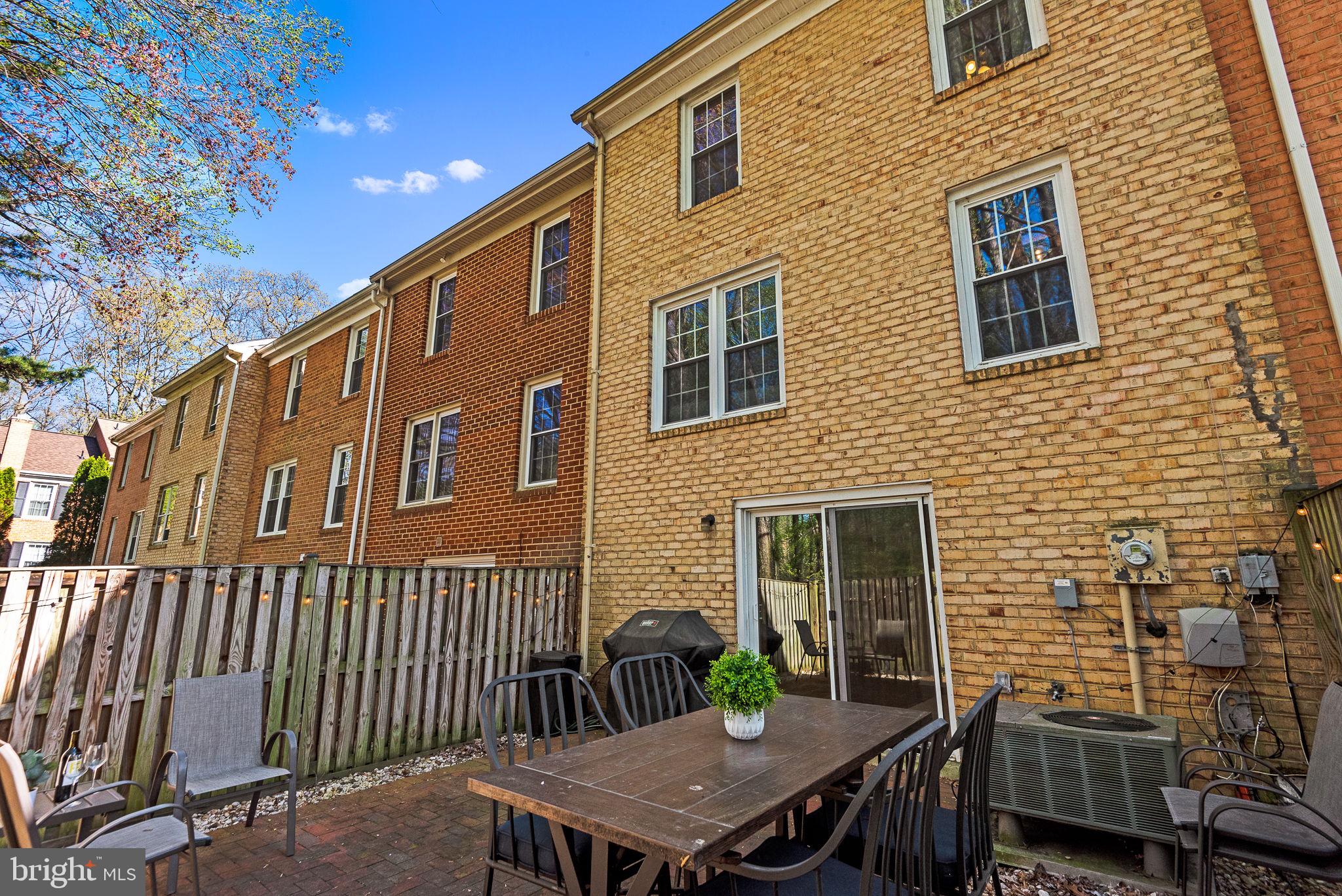 2314 Horseferry Court Reston, VA 20191 - Photo 27 of 37