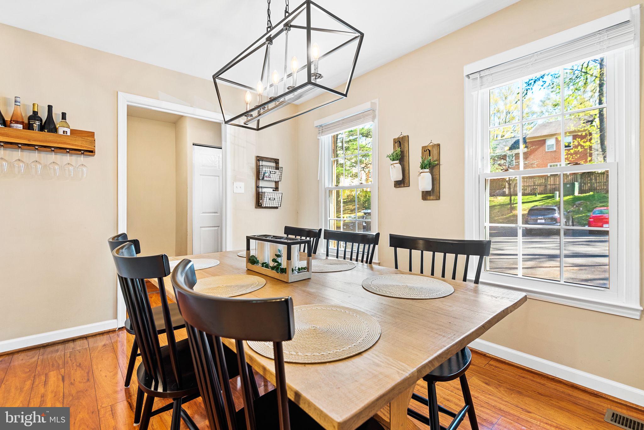 2314 Horseferry Court Reston, VA 20191 - Photo 4 of 37