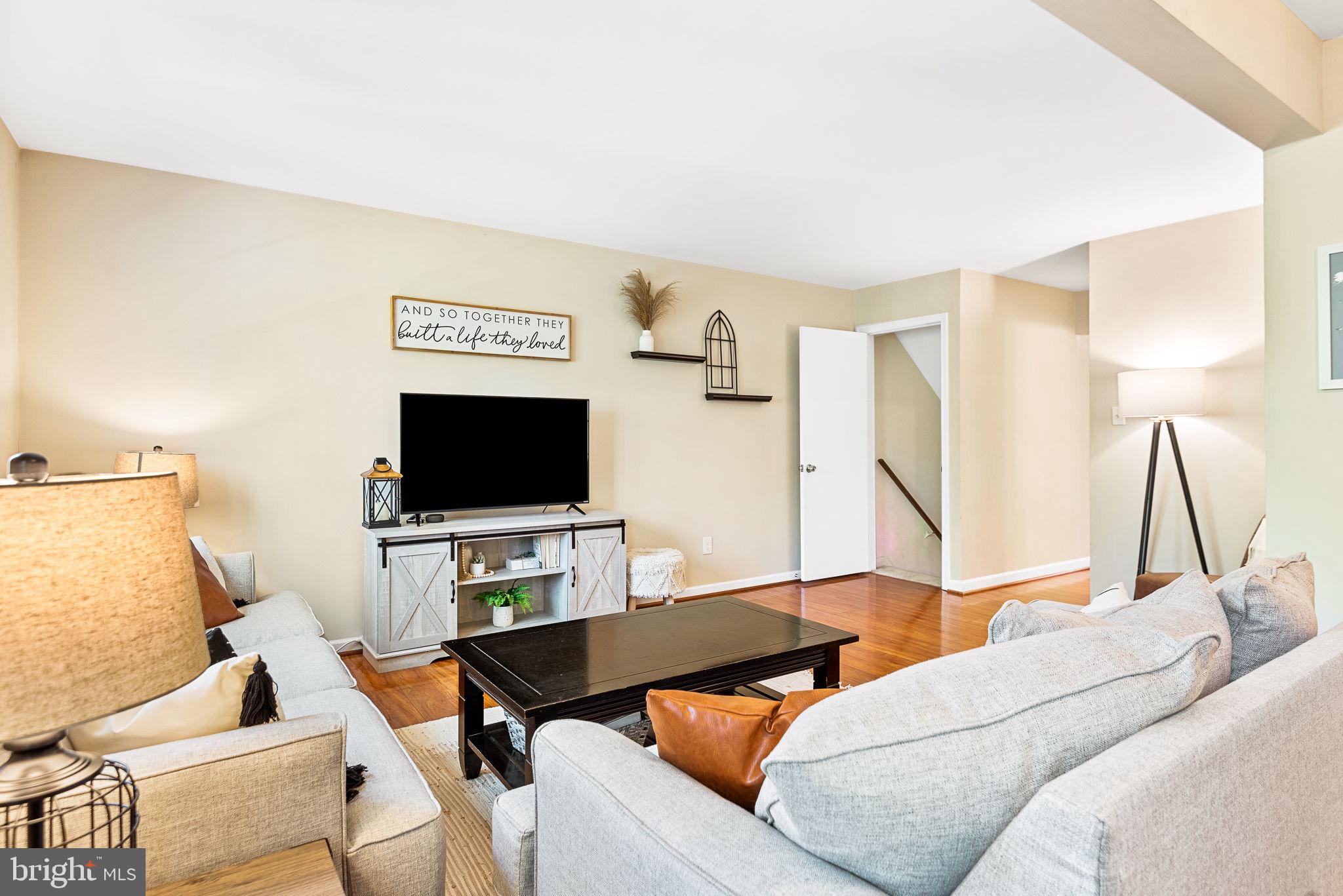 2314 Horseferry Court Reston, VA 20191 - Photo 5 of 37