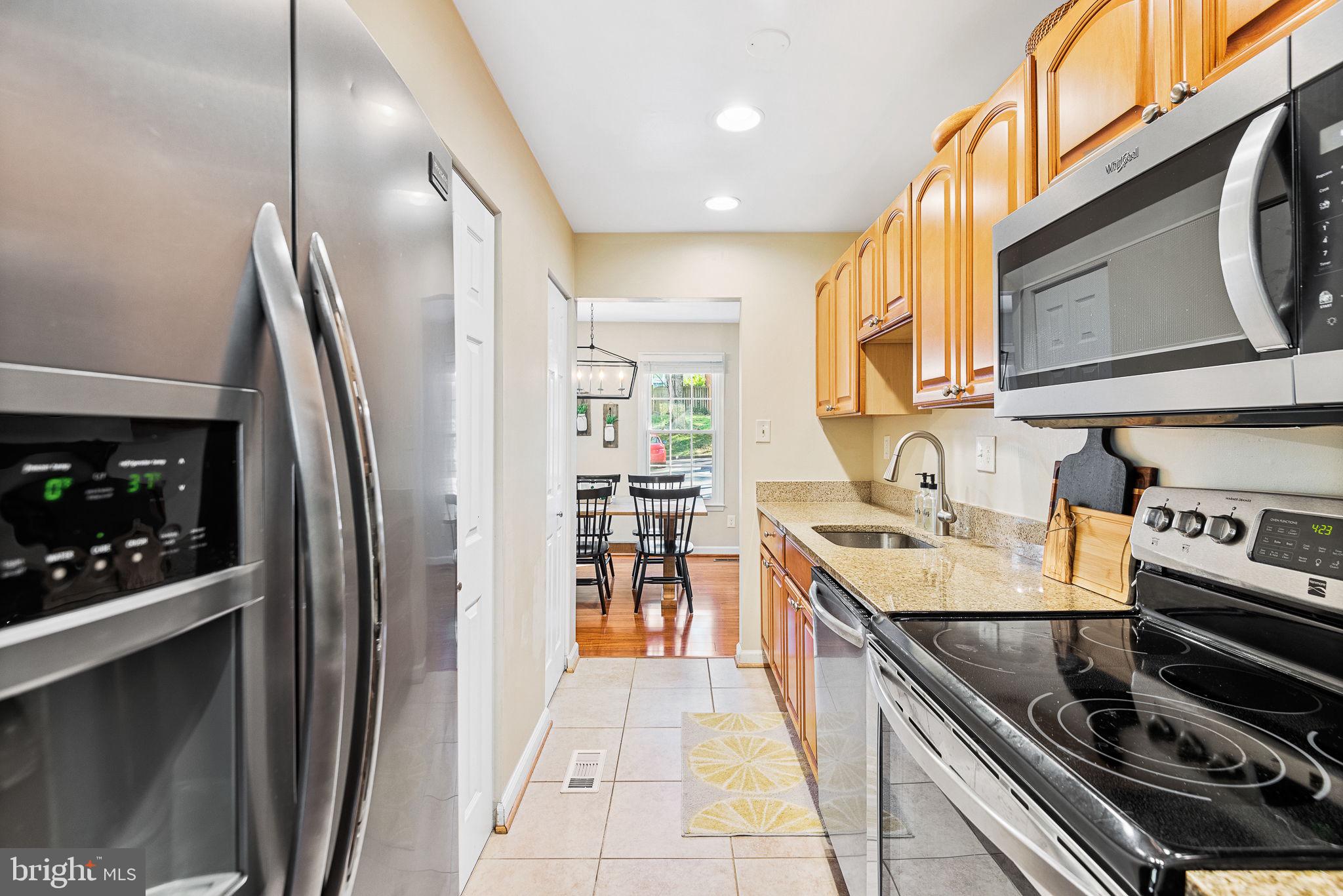 2314 Horseferry Court Reston, VA 20191 - Photo 8 of 37