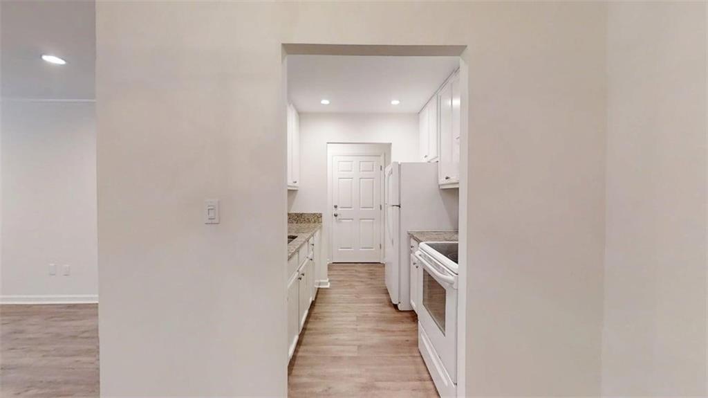 300 Johnson Ferry Road, Unit A112 Sandy Springs, GA 30328 - Photo 18 of 45 Gallery Image 18