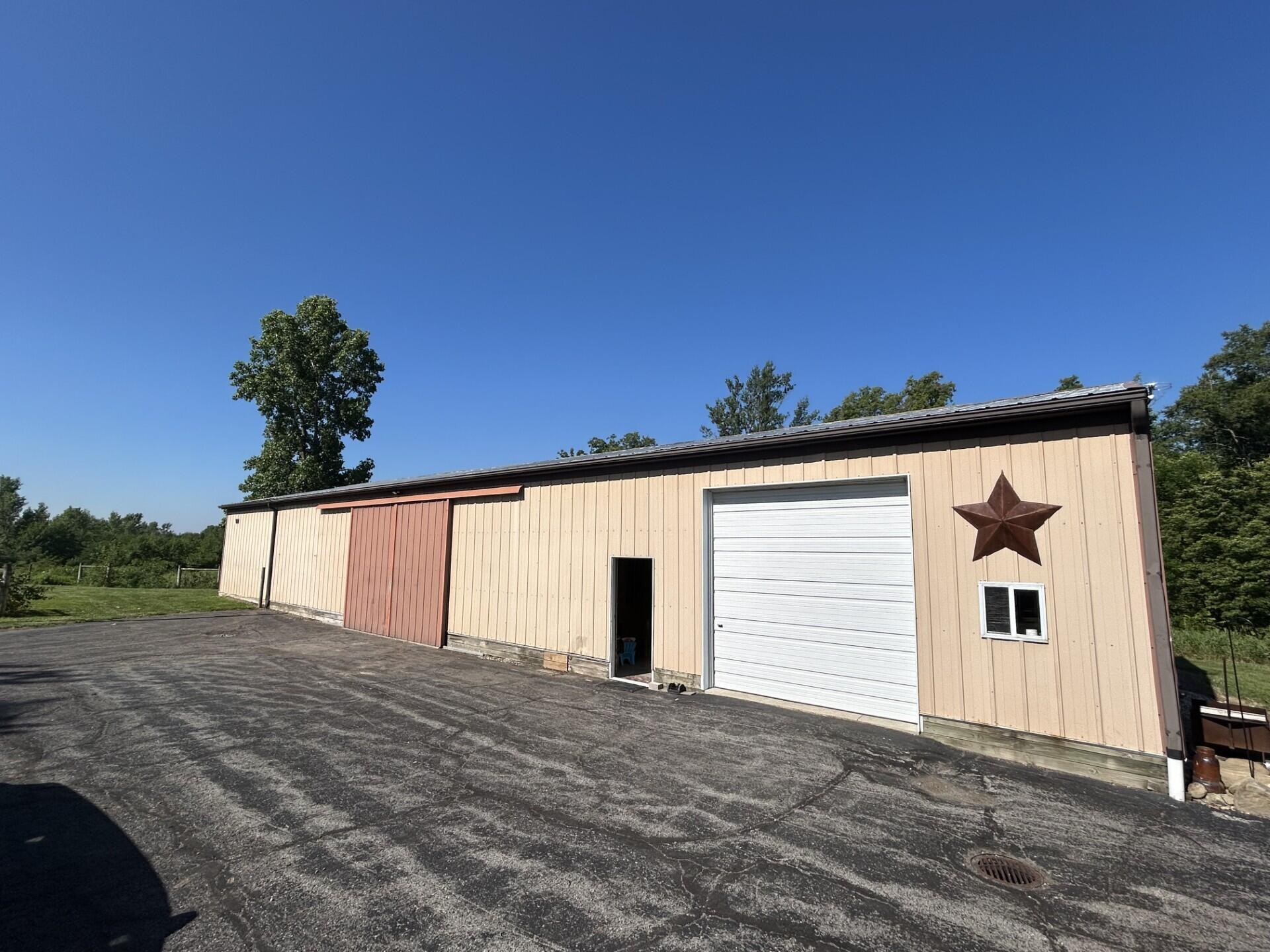 10239 Krugh Road Mendon, OH 45862 - Photo 25 of 52 Outbuilding 92x30