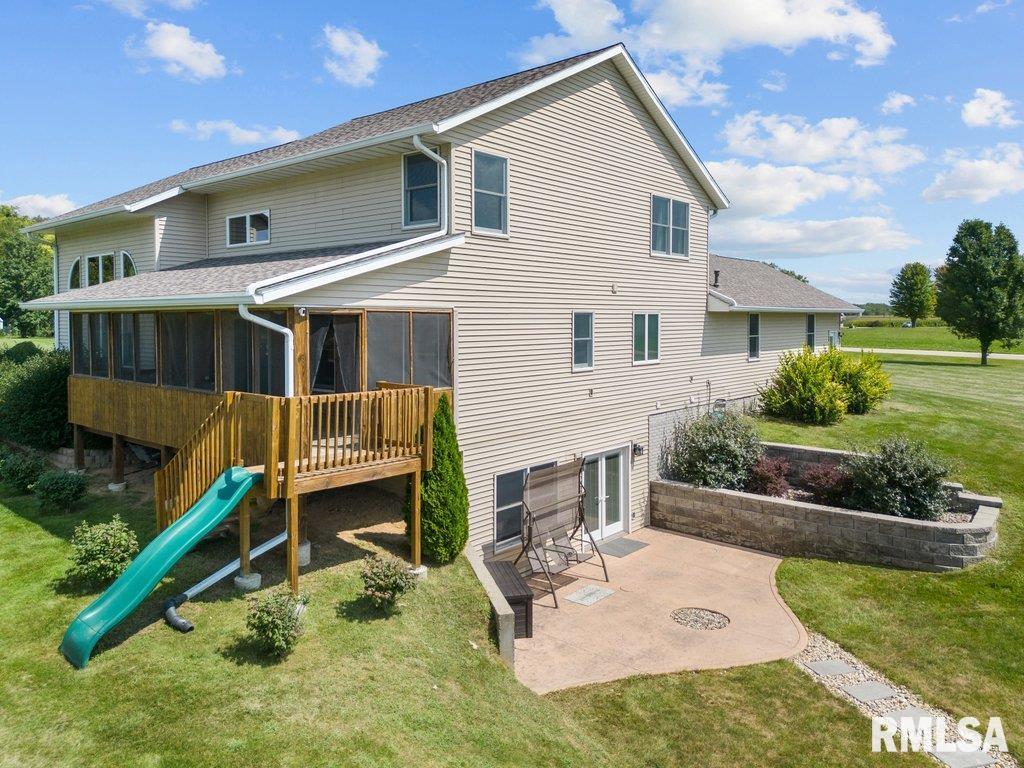 2103 Timber Ridge Drive Port Byron, IL 61275 - Photo 9 of 48