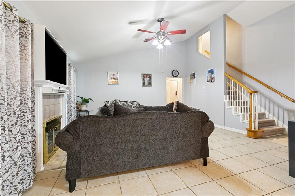 9513 Linden Loop Westwego, LA 70094 - Photo 4 of 25