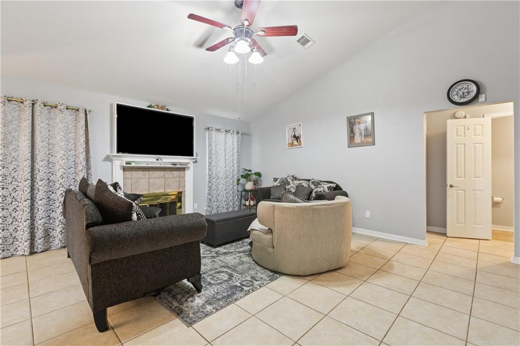 9513 Linden Loop Westwego, LA 70094 - Photo 5 of 25