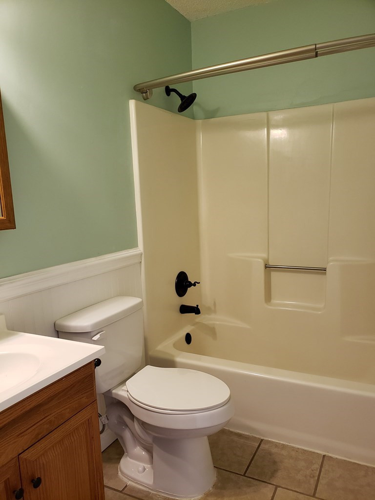 5050 Queen Chapel Road Dalzell, SC 29040 - Photo 7 of 11