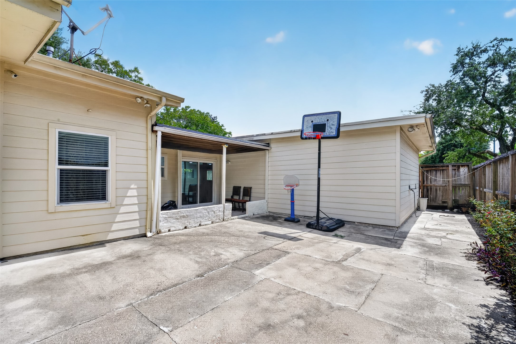 7002 Leader Street Houston, TX 77074 - Photo 43 of 49 Gallery Image 43