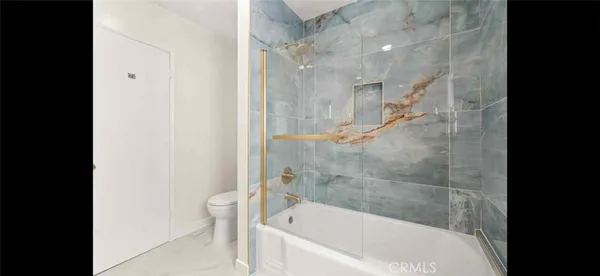 $5,995 | 7419 West 91st Street, Los Angeles, CA 90045