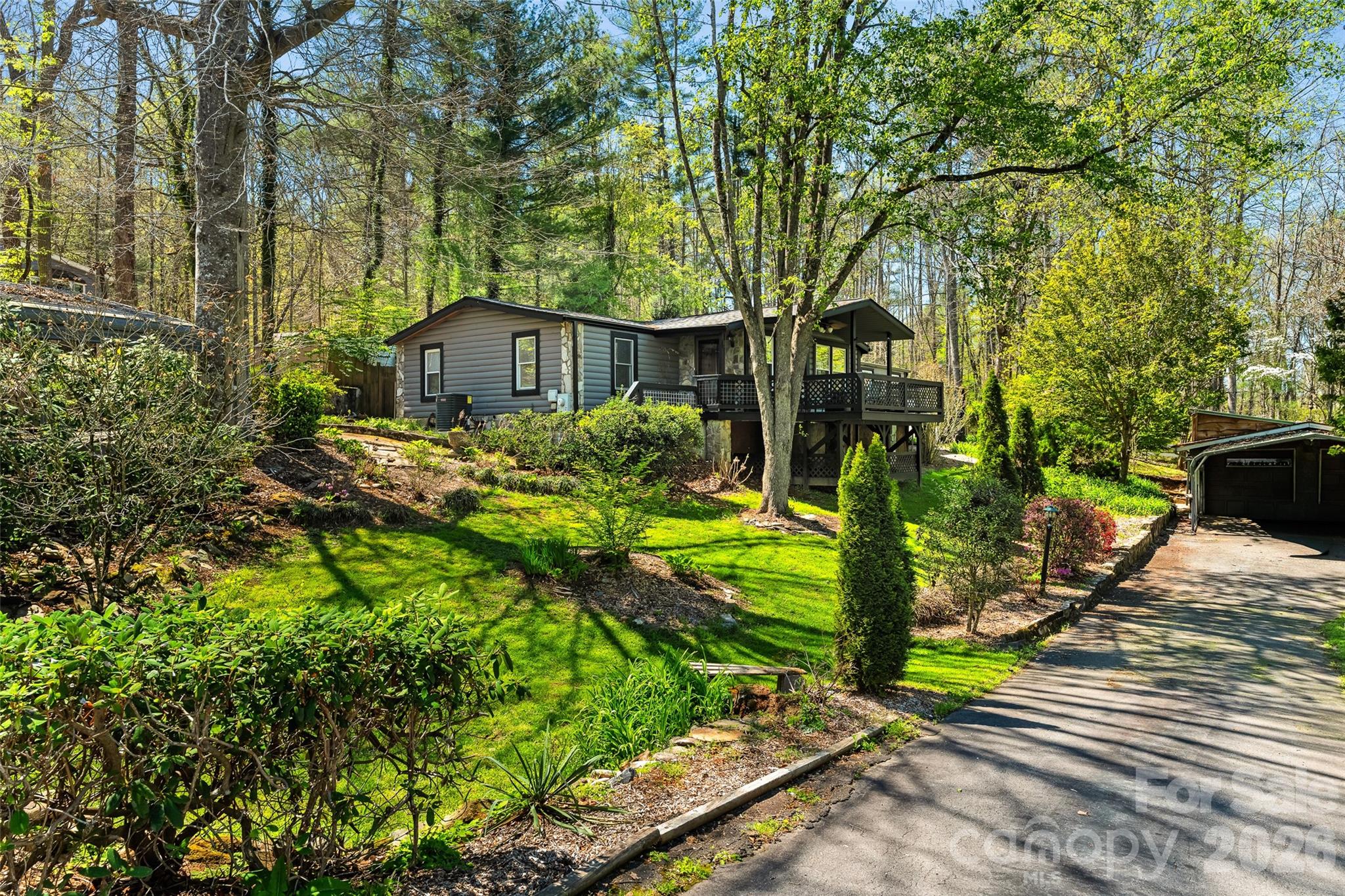 19 Timbers Edge Lane Fairview, NC 28730 - Photo 3 of 31
