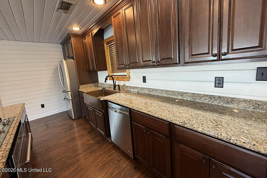 65 Mitchell Road Leakesville, MS 39451 - Photo 10 of 66 2 (3)