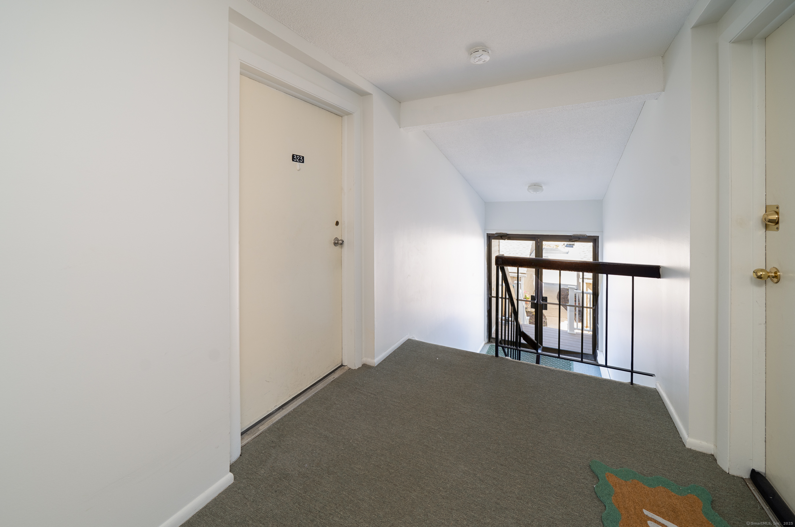 323 Walden Green Road, Unit 323 Branford, CT 06405 - Photo 14 of 21