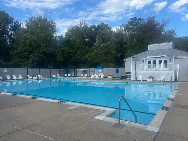 $269,900 | 323 Walden Green Road, Unit 323, Branford, CT 06405