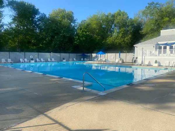 $269,900 | 323 Walden Green Road, Unit 323, Branford, CT 06405