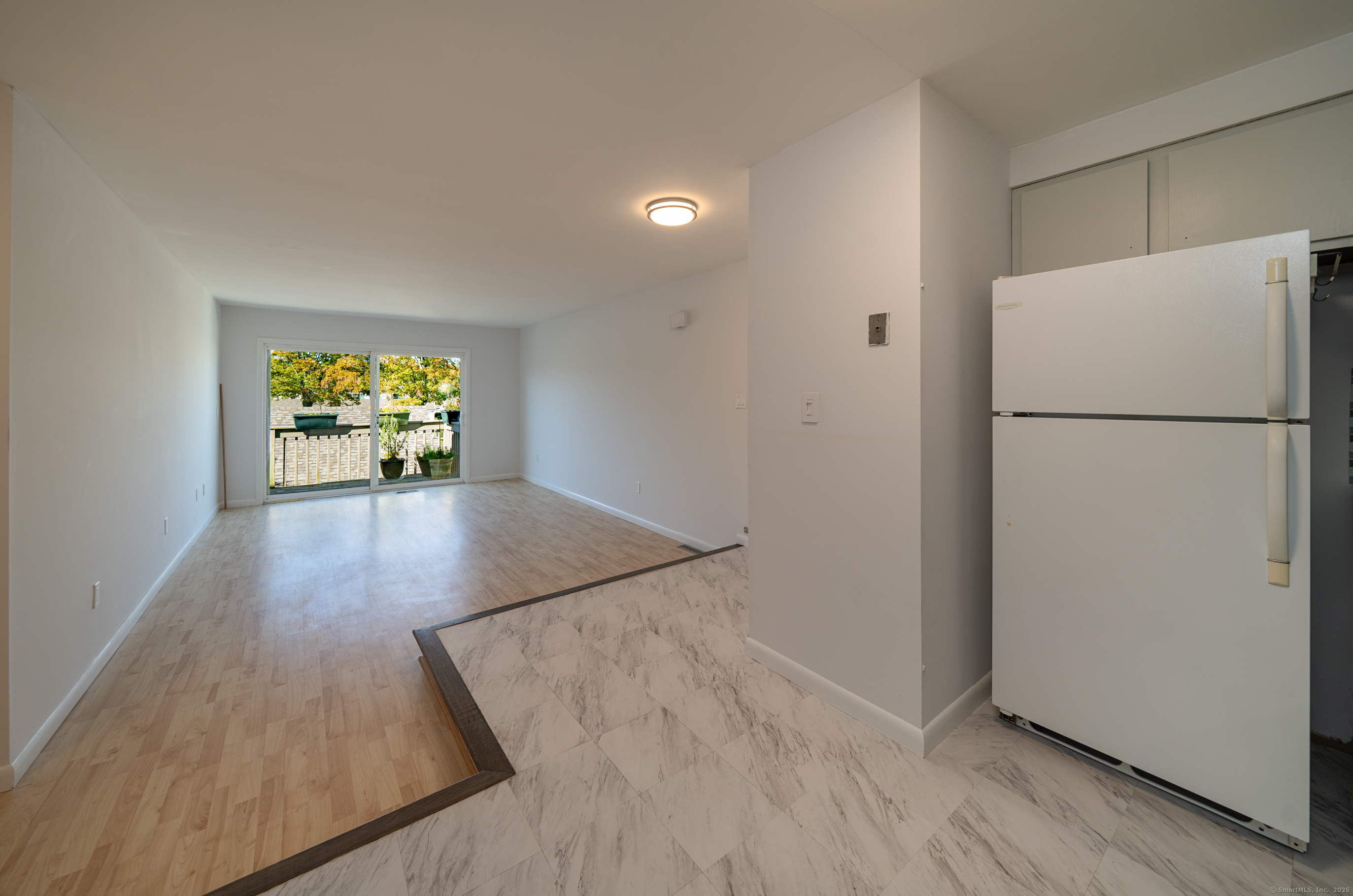 323 Walden Green Road, Unit 323 Branford, CT 06405 - Photo 6 of 21