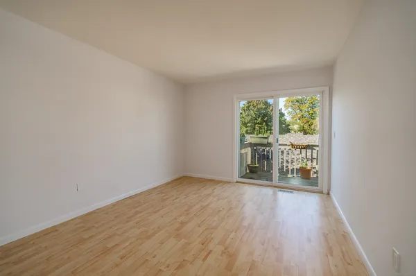 $269,900 | 323 Walden Green Road, Unit 323, Branford, CT 06405