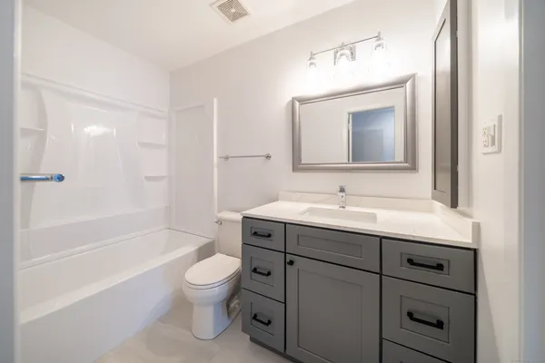 $269,900 | 323 Walden Green Road, Unit 323, Branford, CT 06405