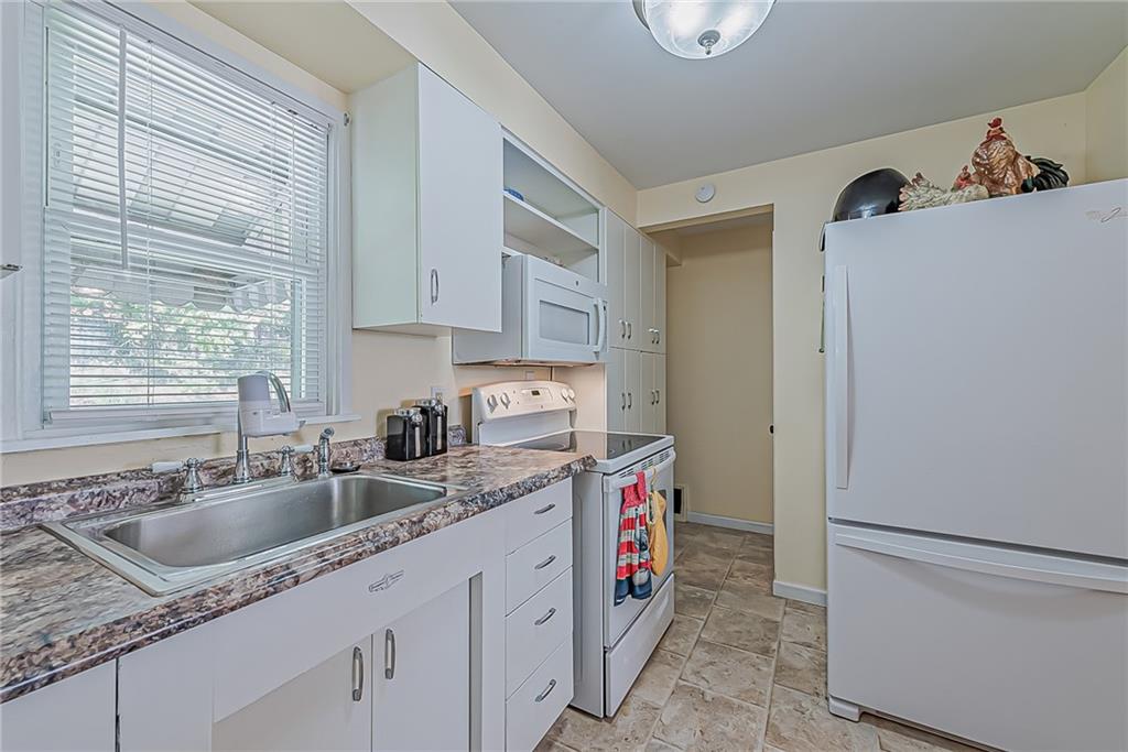 5226 Baptist Road Pittsburgh, PA 15236 - Photo 11 of 21 Gallery Image 11