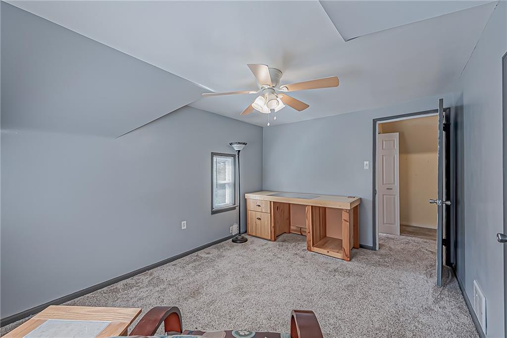 5226 Baptist Road Pittsburgh, PA 15236 - Photo 15 of 21 Gallery Image 15