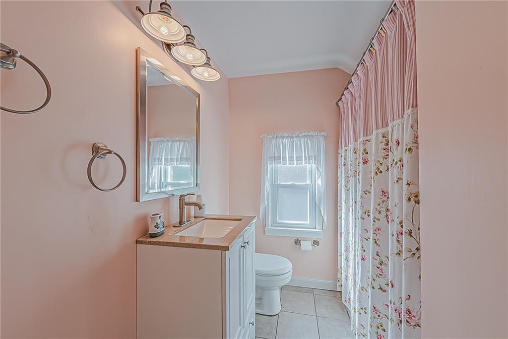 5226 Baptist Road Pittsburgh, PA 15236 - Photo 20 of 21 Gallery Image 20