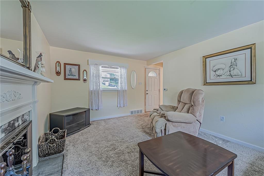 5226 Baptist Road Pittsburgh, PA 15236 - Photo 5 of 21 Gallery Image 5