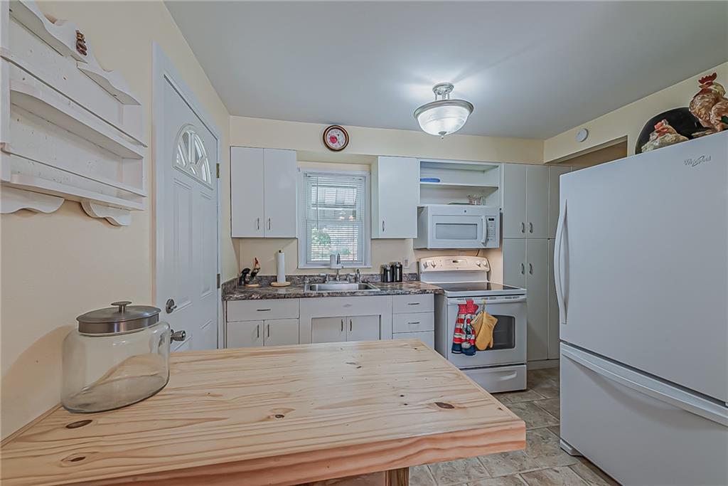 5226 Baptist Road Pittsburgh, PA 15236 - Photo 10 of 21 Gallery Image 10