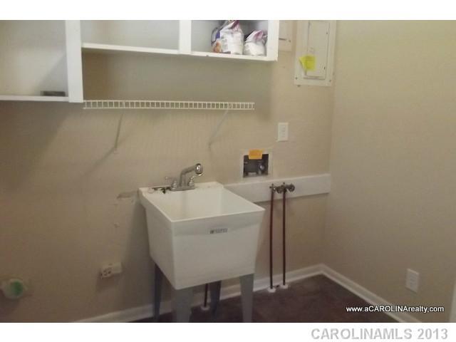 1601 Reservation Road Rock Hill, SC 29730 - Photo 8 of 16 a utility room with dryer and washer