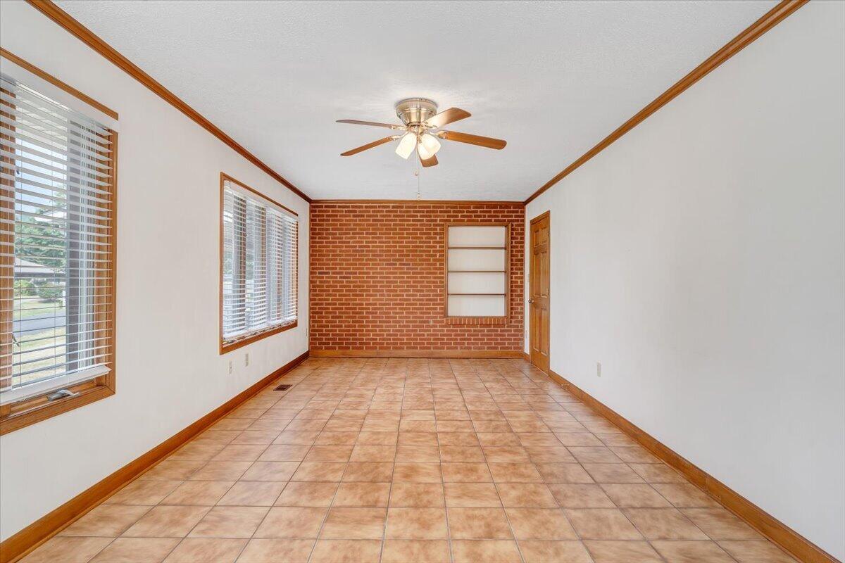 7031 Highfields Farm Trail Roanoke, VA 24018 - Photo 25 of 88 025-MIB07974