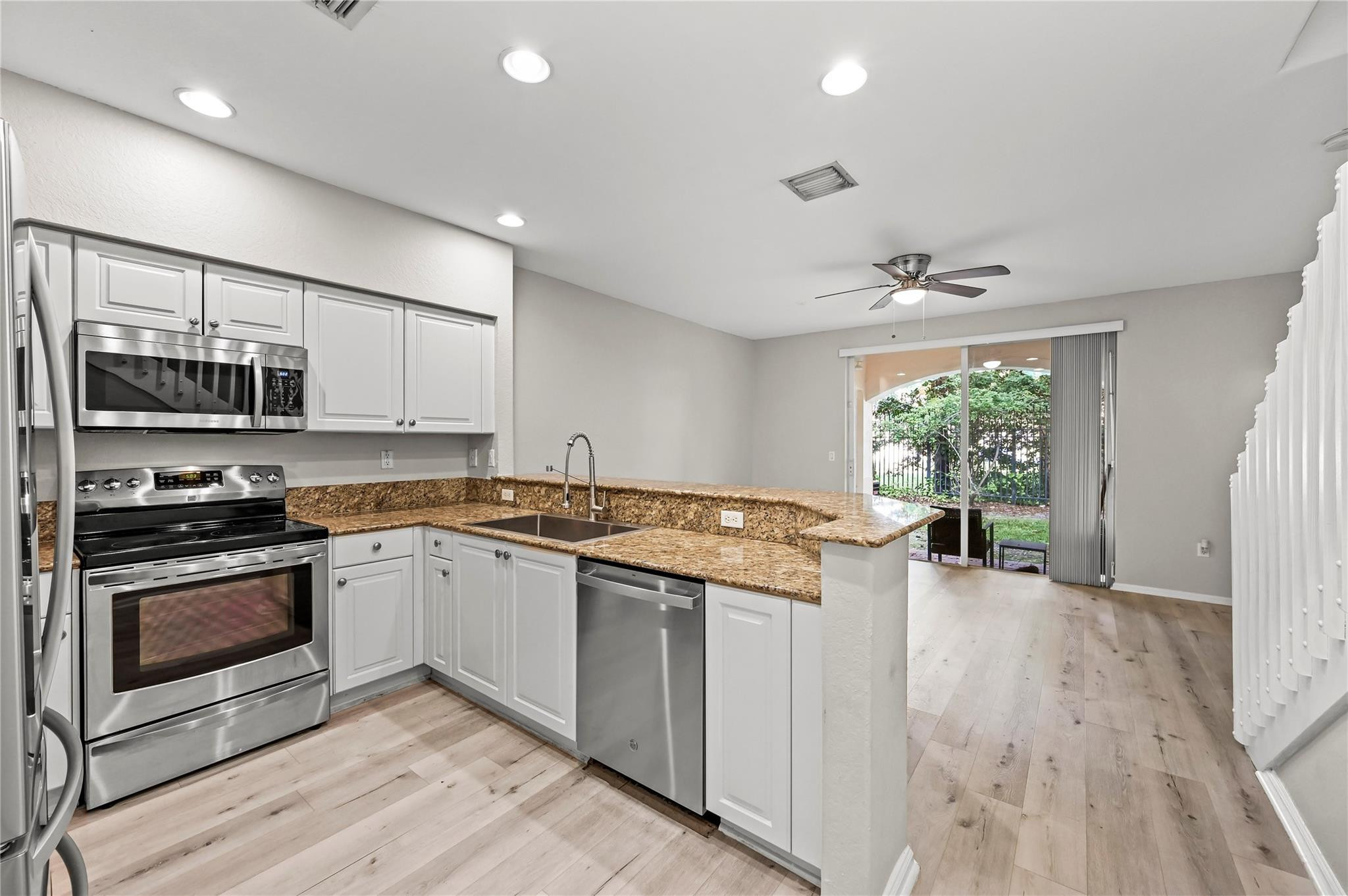 2827 Southwest 83rd Terrace, Unit 102 Miramar, FL 33025 - Photo 7 of 35 Photo 7