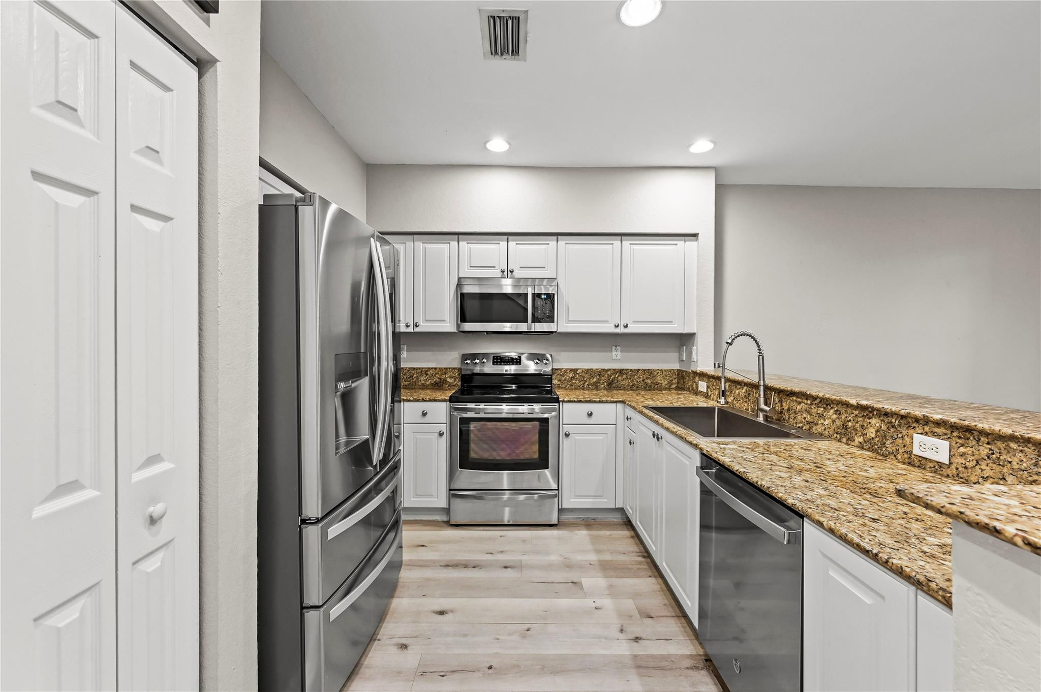 2827 Southwest 83rd Terrace, Unit 102 Miramar, FL 33025 - Photo 8 of 35 Photo 8