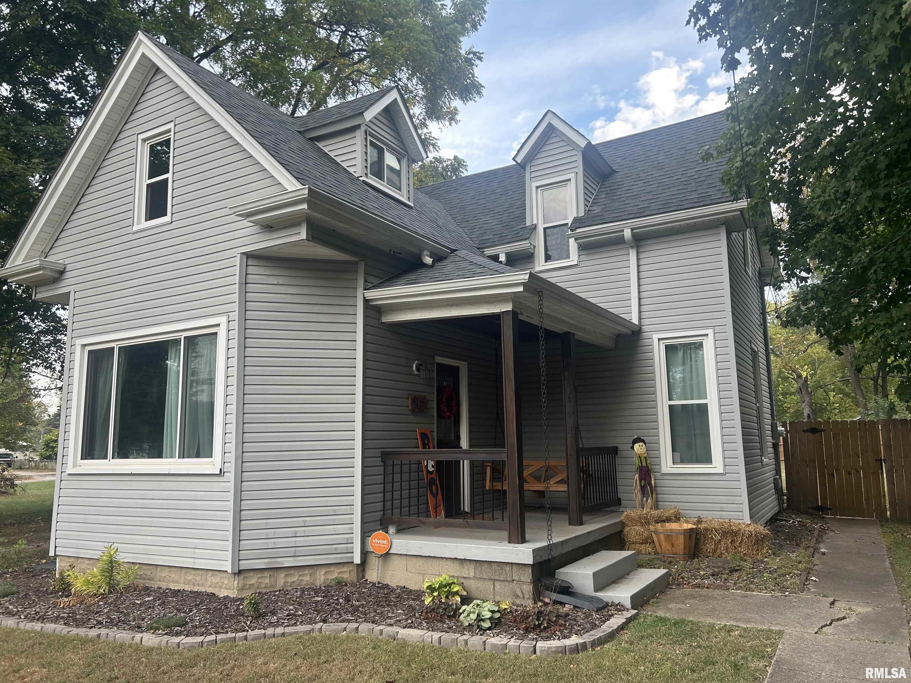 505 West Madison Street Athens, IL 62613 - Photo 1 of 29 Gallery Image 1