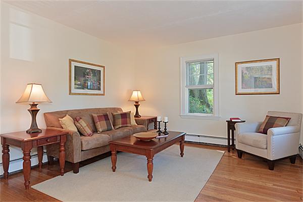 81 High Rock Road Malden, MA 02148 - Photo 4 of 23 Gallery Image 4