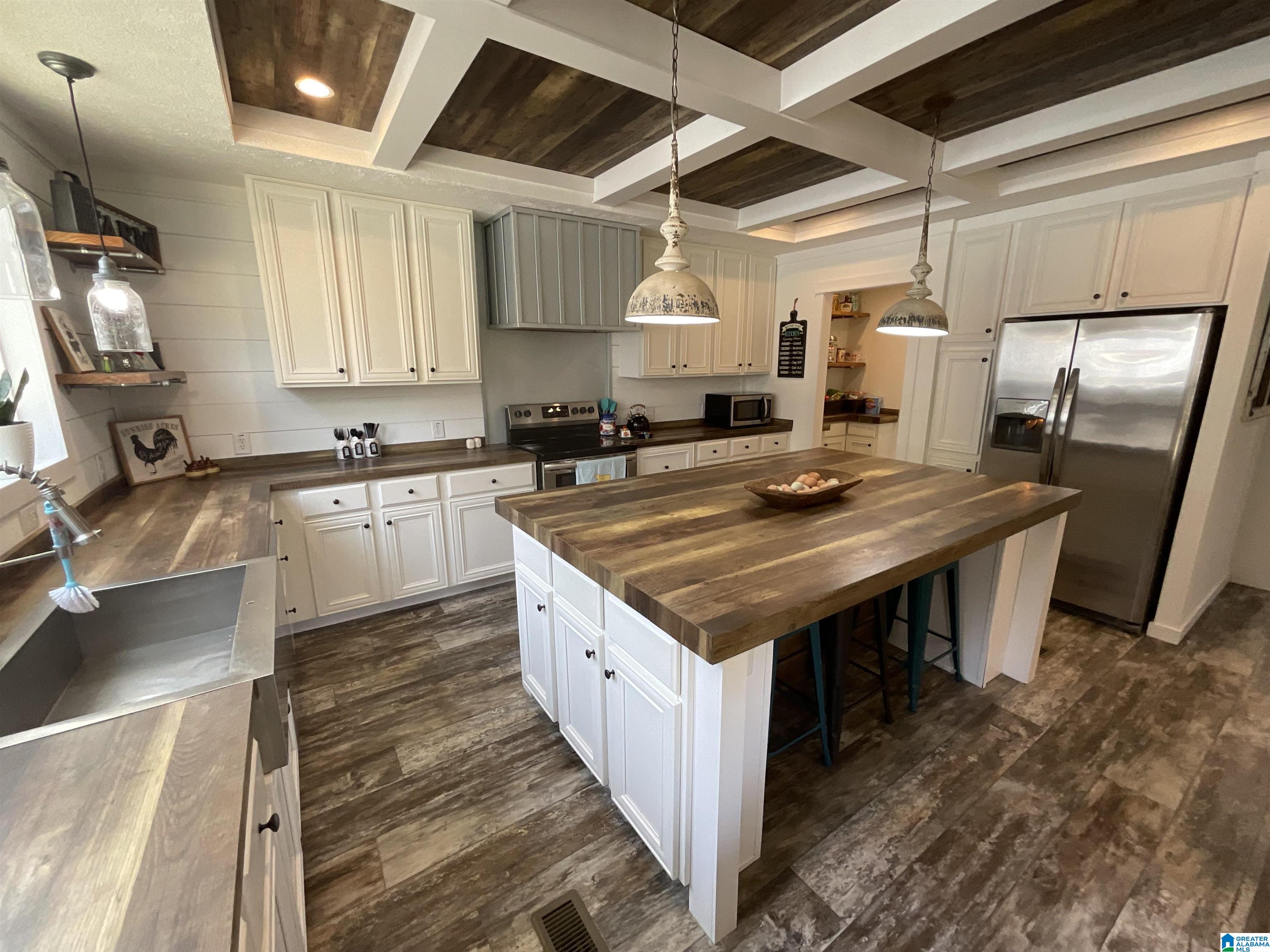 2560 Slasham Road Ashville, AL 35953 - Photo 13 of 77