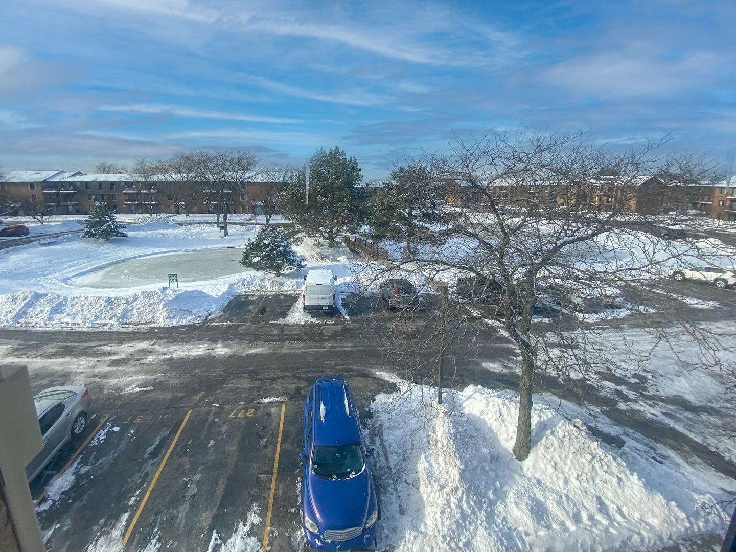 661 Briar Hill Lane, Unit 5 Addison, IL 60101 - Photo 15 of 15 a view of a water fountain in the terrace