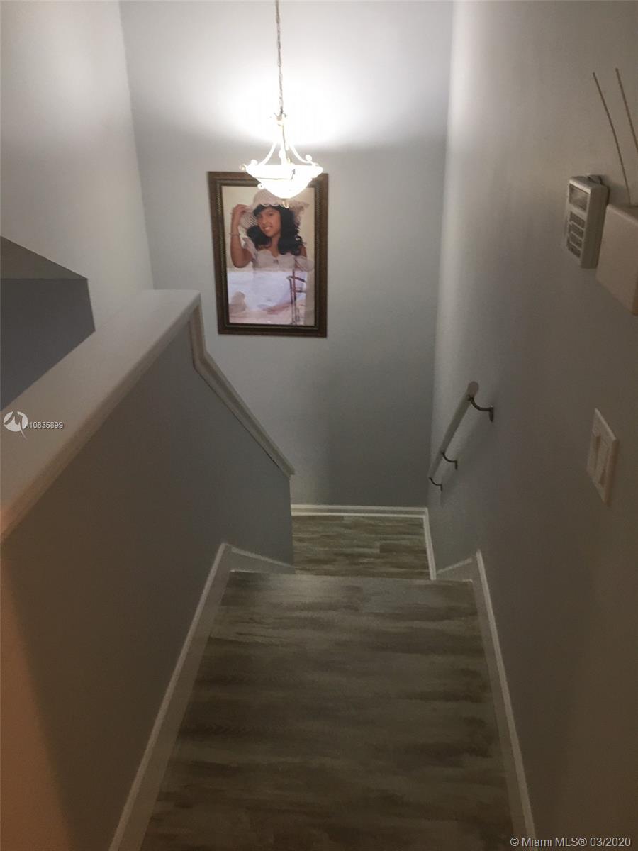 15037 Southwest 89th Ter Road Miami, FL 33196 - Photo 17 of 36 Gallery Image 17