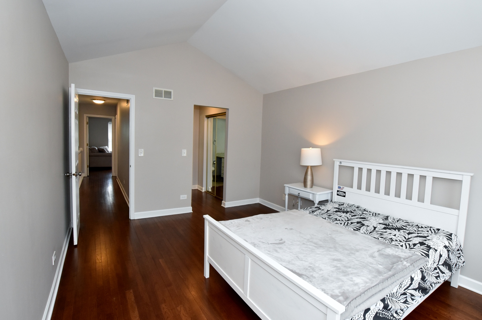 2004 North Silver Lake Road Arlington Heights, IL 60004 - Photo 16 of 24