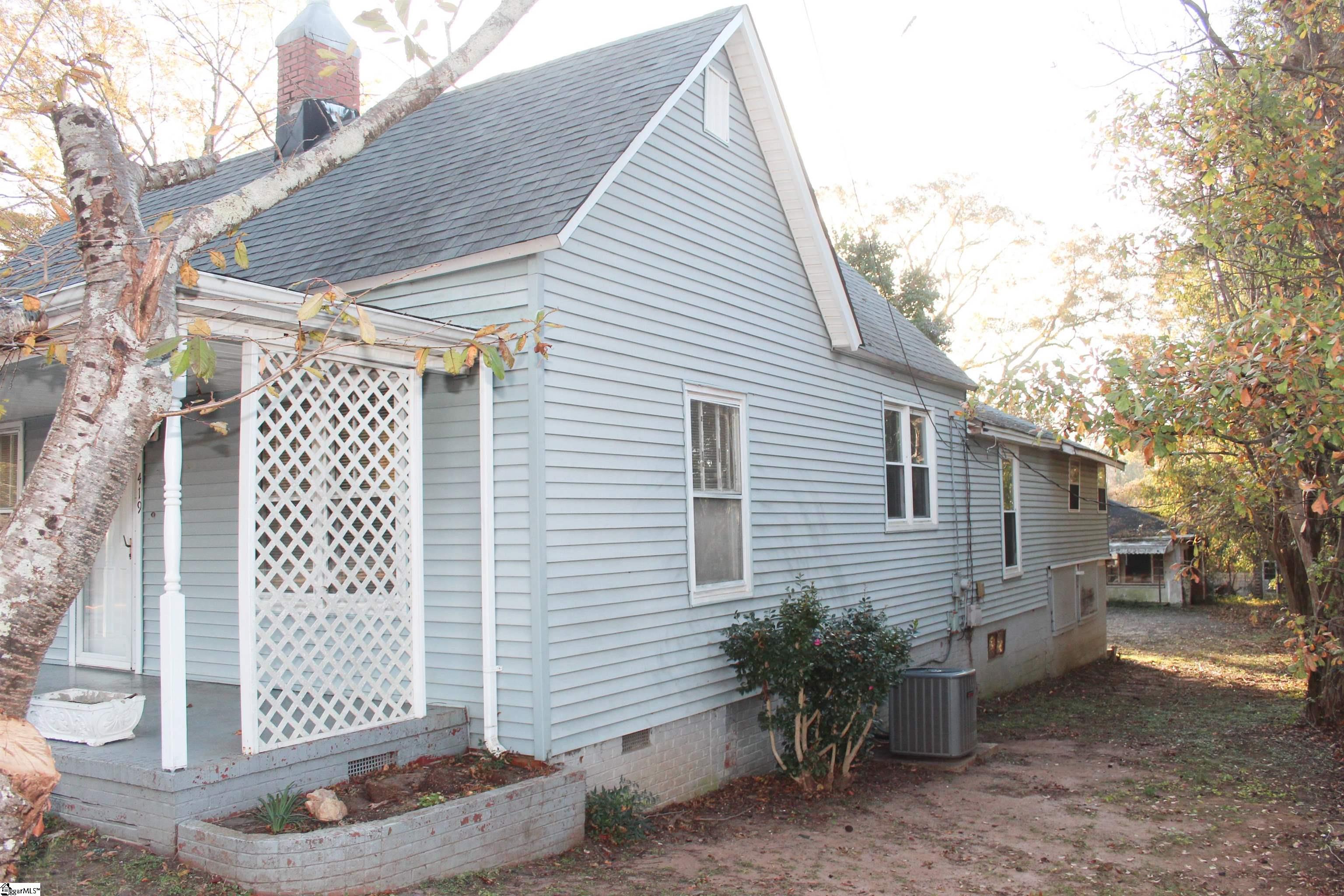 419 Fairview Street Fountain Inn, SC 29644 - Photo 3 of 33