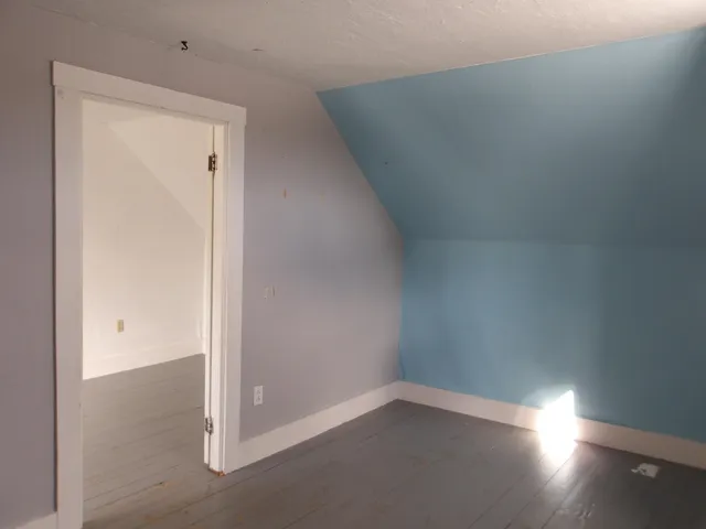 $95,000 | 1076 Park Street, Livermore Falls, ME 04254