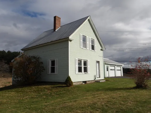 $95,000 | 1076 Park Street, Livermore Falls, ME 04254