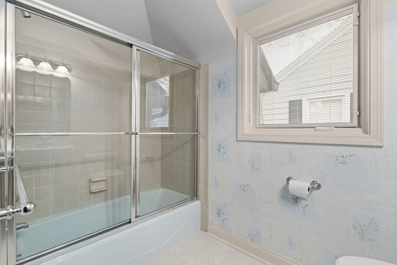 2405 27th Street Moline, IL 61265 - Photo 21 of 51