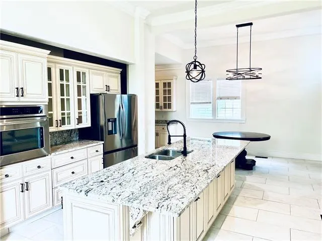 $4,000 | 1608 Governor Nicholls Street, Unit D, New Orleans, LA 70116