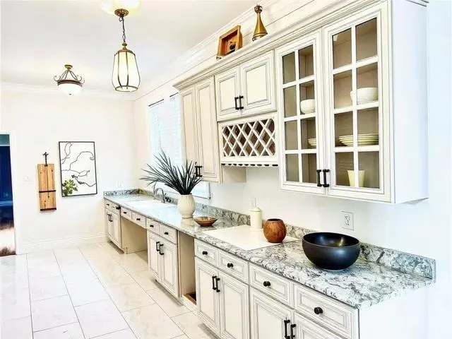 $4,000 | 1608 Governor Nicholls Street, Unit D, New Orleans, LA 70116