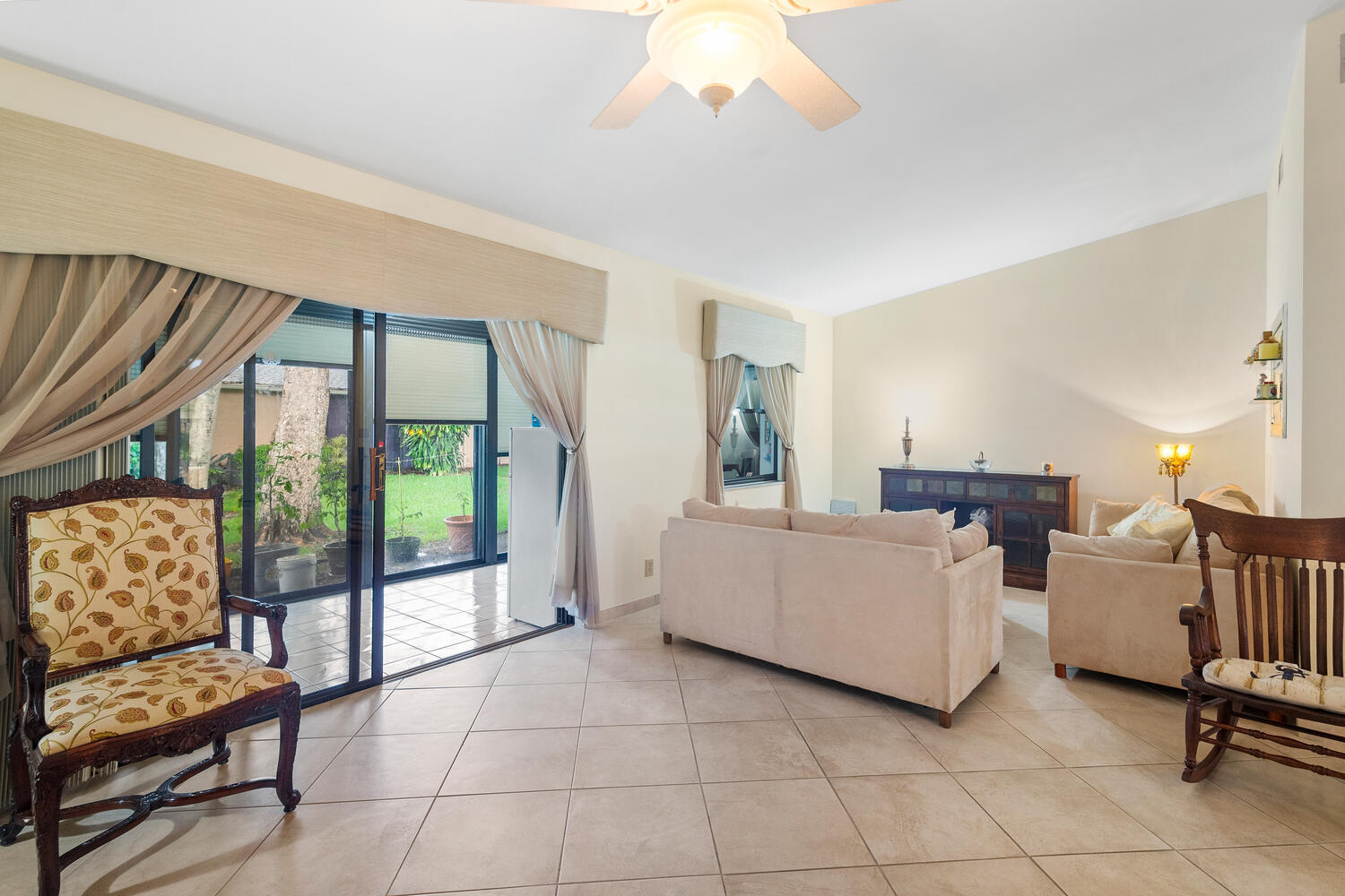 10917 Lake Front Place Boca Raton, FL 33498 - Photo 15 of 25 10917 Lake Front Pl-large-005-005-DSC986