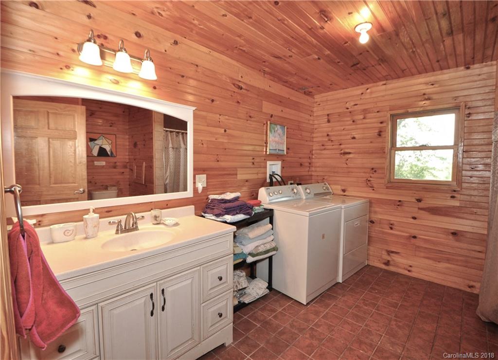 68 Berry Wills Road Hot Springs, NC 28743 - Photo 14 of 30 Gallery Image 14