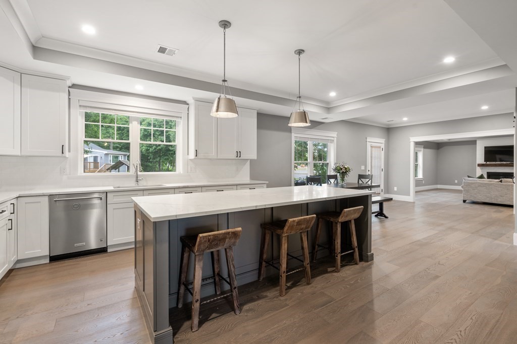 12 East Evergreen Road Natick, MA 01760 - Photo 3 of 24