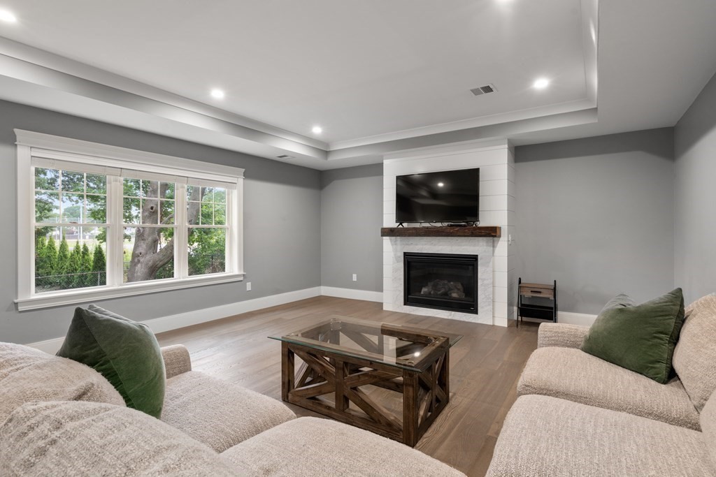 12 East Evergreen Road Natick, MA 01760 - Photo 9 of 24