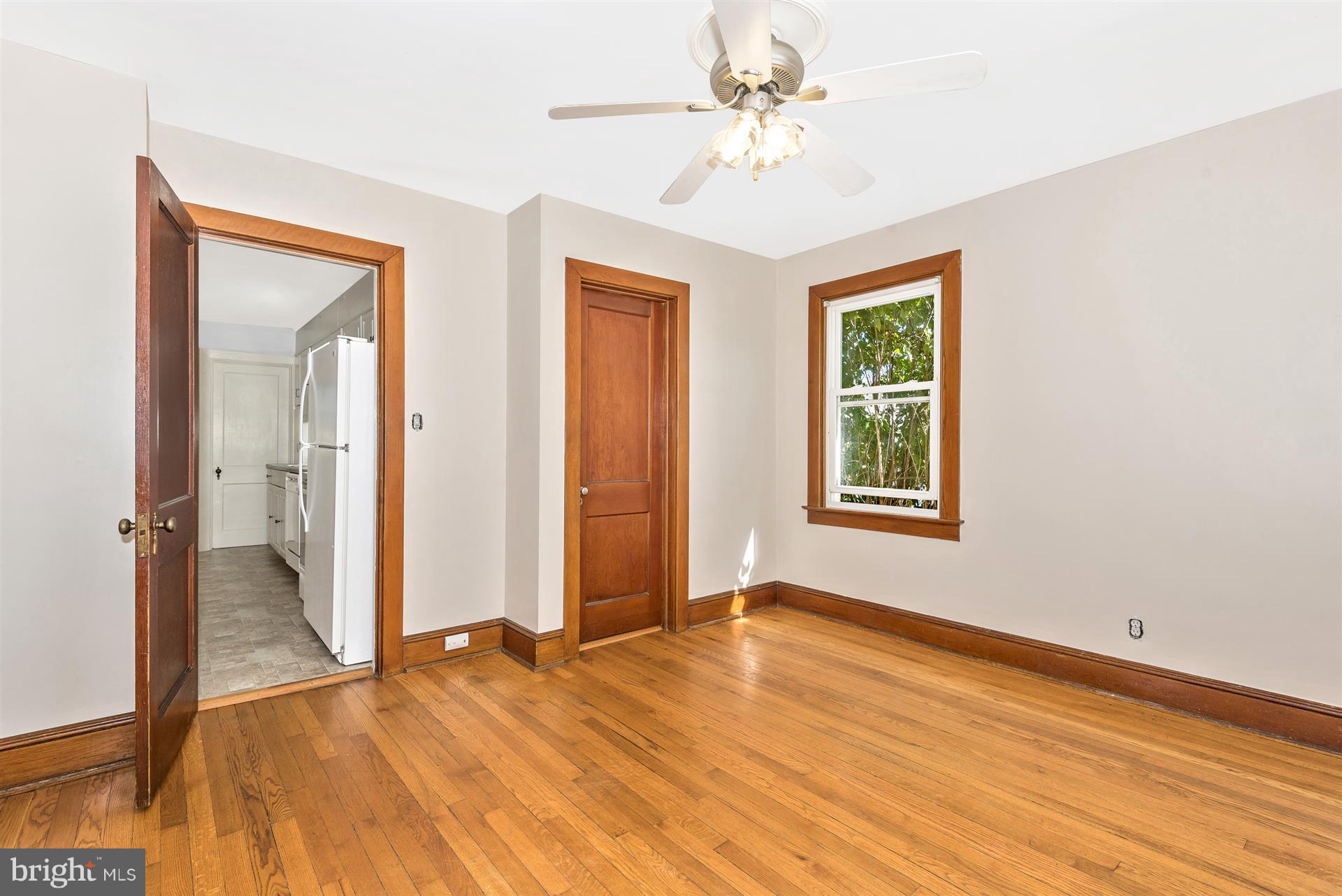 8 Locust Street Frederick, MD 21703 - Photo 20 of 26 Dining Room