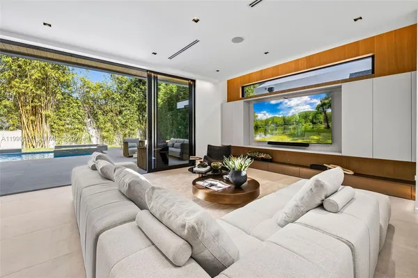 $3,650,000 | 325 West 63rd Street, Miami Beach, FL 33141