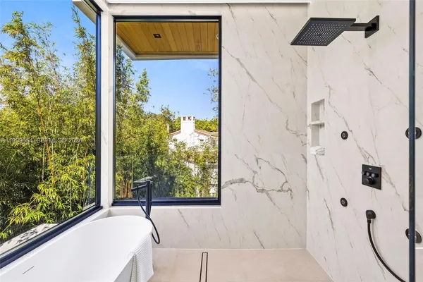 $3,650,000 | 325 West 63rd Street, Miami Beach, FL 33141