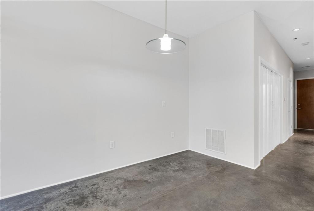 560 Dutch Valley Road Northeast, Unit 2210 Atlanta, GA 30324 - Photo 14 of 28