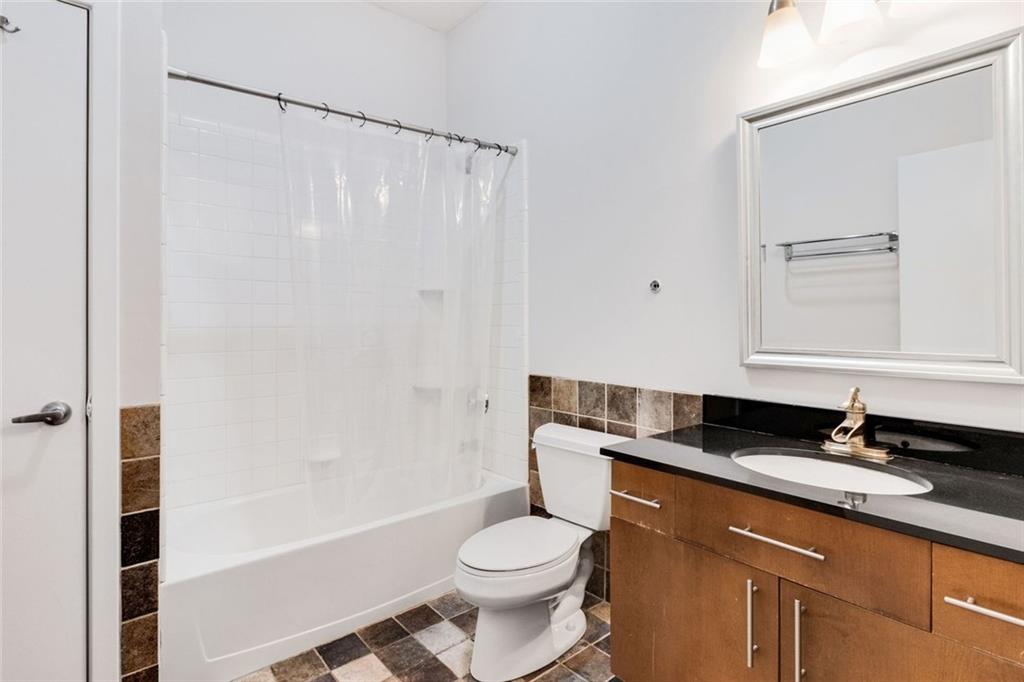 560 Dutch Valley Road Northeast, Unit 2210 Atlanta, GA 30324 - Photo 18 of 28